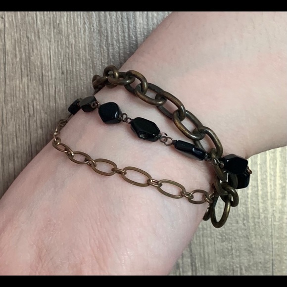 Bracelet handmade with multiple chains and beads - Picture 3 of 8